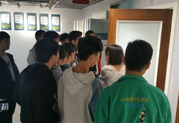 迈出校门,引导学生职业期待-----亚洲城老虎机手机版
学生认知实习纪实